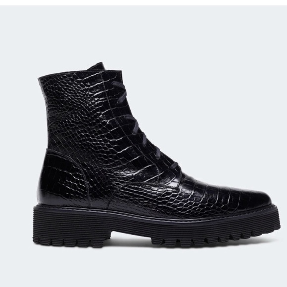 Freda Salvador Black Croc-Embossed Ankle Boots - Picture 1 of 9